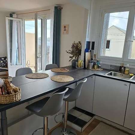 Pretty Cocoon With Breathtaking Views Of Trouville-sur-Mer